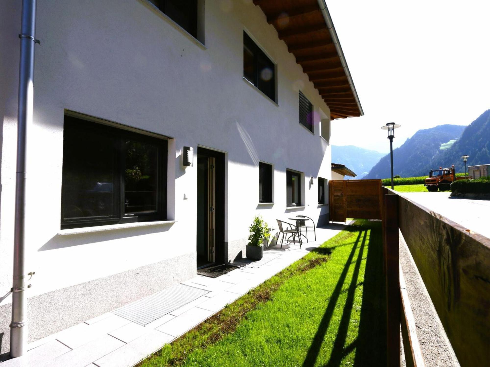 Quiet Holiday Flat Near The Mayrhofen Ski Area Schwendau Exterior foto
